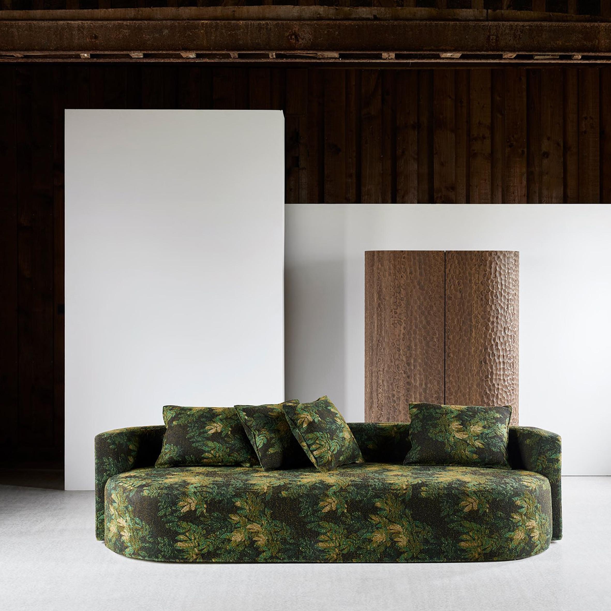 https://a.1stdibscdn.com/afa-cabinet-for-sale-picture-3/f_107502/f_482447121767953062724/Monologue_London_Collection_Particuliere_NOS_Sofa_master.jpg