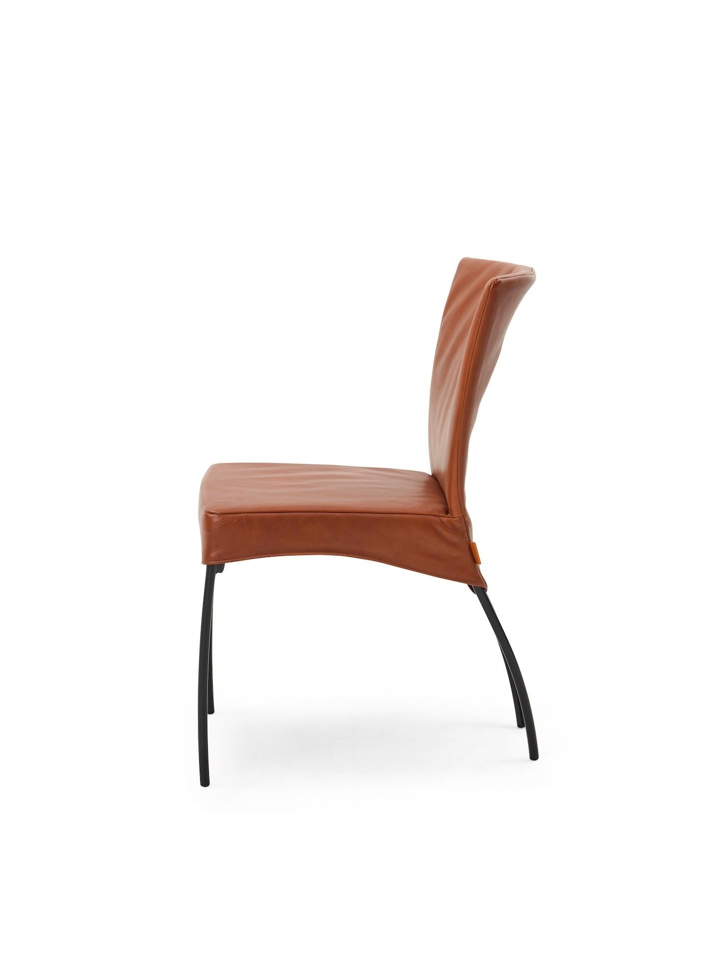 https://a.1stdibscdn.com/customizable-montis-spica-s-chair-by-gijs-papavoine-for-sale-picture-11/f_44652/f_423170221731619105117/Montis_SpicaS_side_0535_master.jpeg