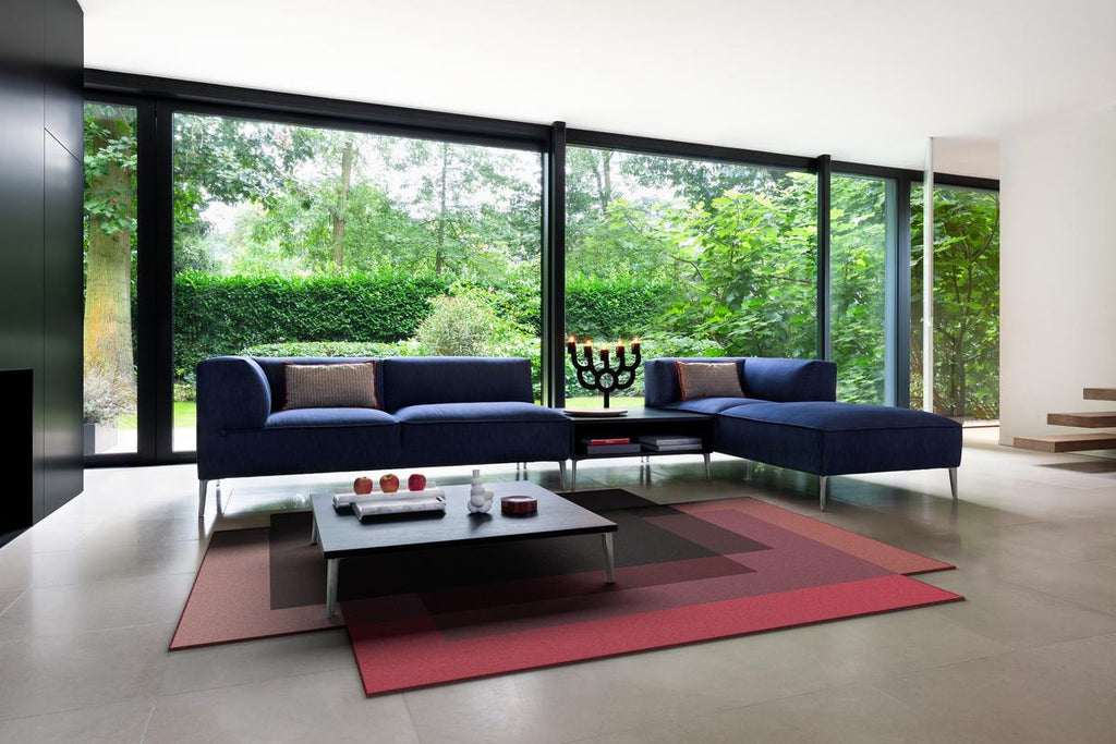 https://a.1stdibscdn.com/moooi-double-seat-sofa-so-good-in-blue-upholstery-with-polished-aluminum-feet-for-sale-picture-2/22569652/f_271143921643373232227/Moooi_Double_Seat_Sofa_So_Good_in_Black_Upholstery_with_Polished_Aluminum_Feet_2_master.jpg