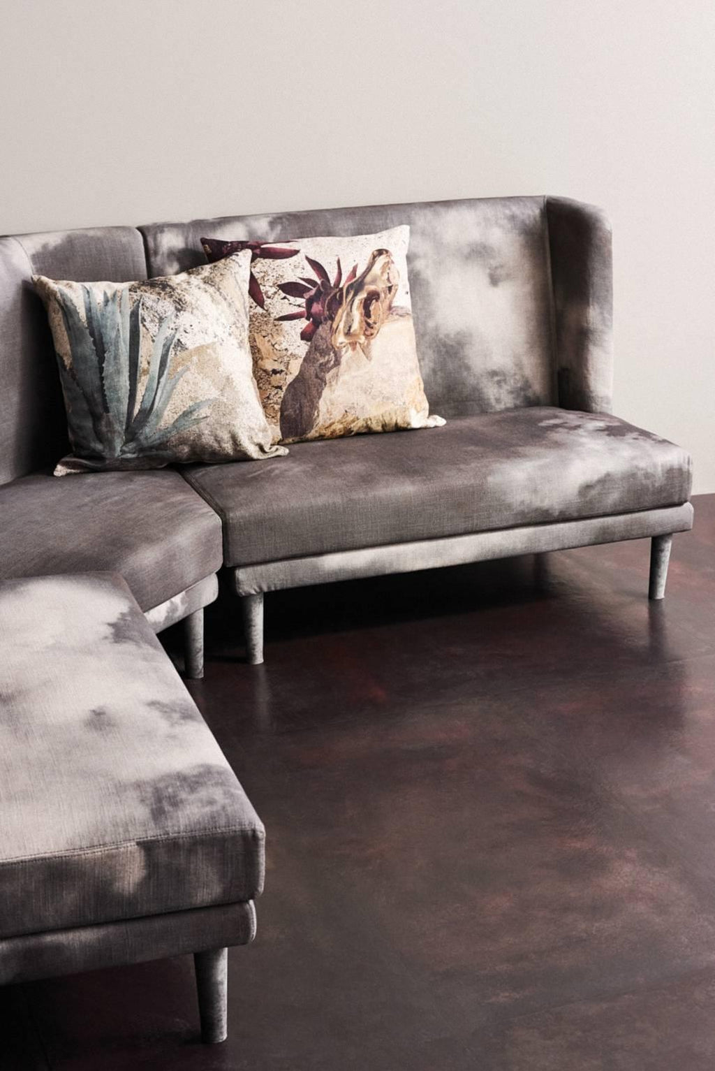 https://a.1stdibscdn.com/more-bench-four-seat-upholstered-sectional-wood-frame-sofa-by-moroso_-diesel-for-sale-picture-6/archivesE/upload/f_16392/f_99950531519733575720/More_Bench_Four_Seat_Upholstered_Sectional_Wood_Frame_Sofa_Moroso_Diesel_5_master.jpg
