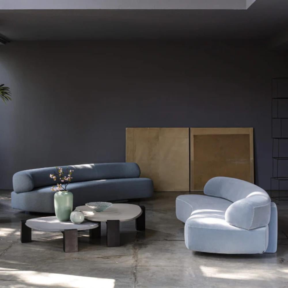 https://a.1stdibscdn.com/moroso-gogan-2-seater-sofa-in-orsetto-natura-by-patricia-urquiola-for-sale-picture-5/f_16392/f_466904821758096837002/Moroso_LS_GoganSofa_Lif1_610x_crop_center_master.jpg