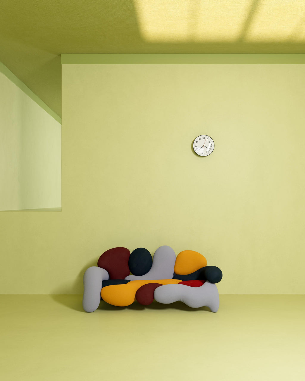 https://a.1stdibscdn.com/morphologica-iowa-sofa-armchair-in-boucle-wool-by-misha-kahn-for-sale-picture-2/56838172/f_445318621744725966349/Morphologica_Sofa_Armchair_Iowa_3_master.jpg