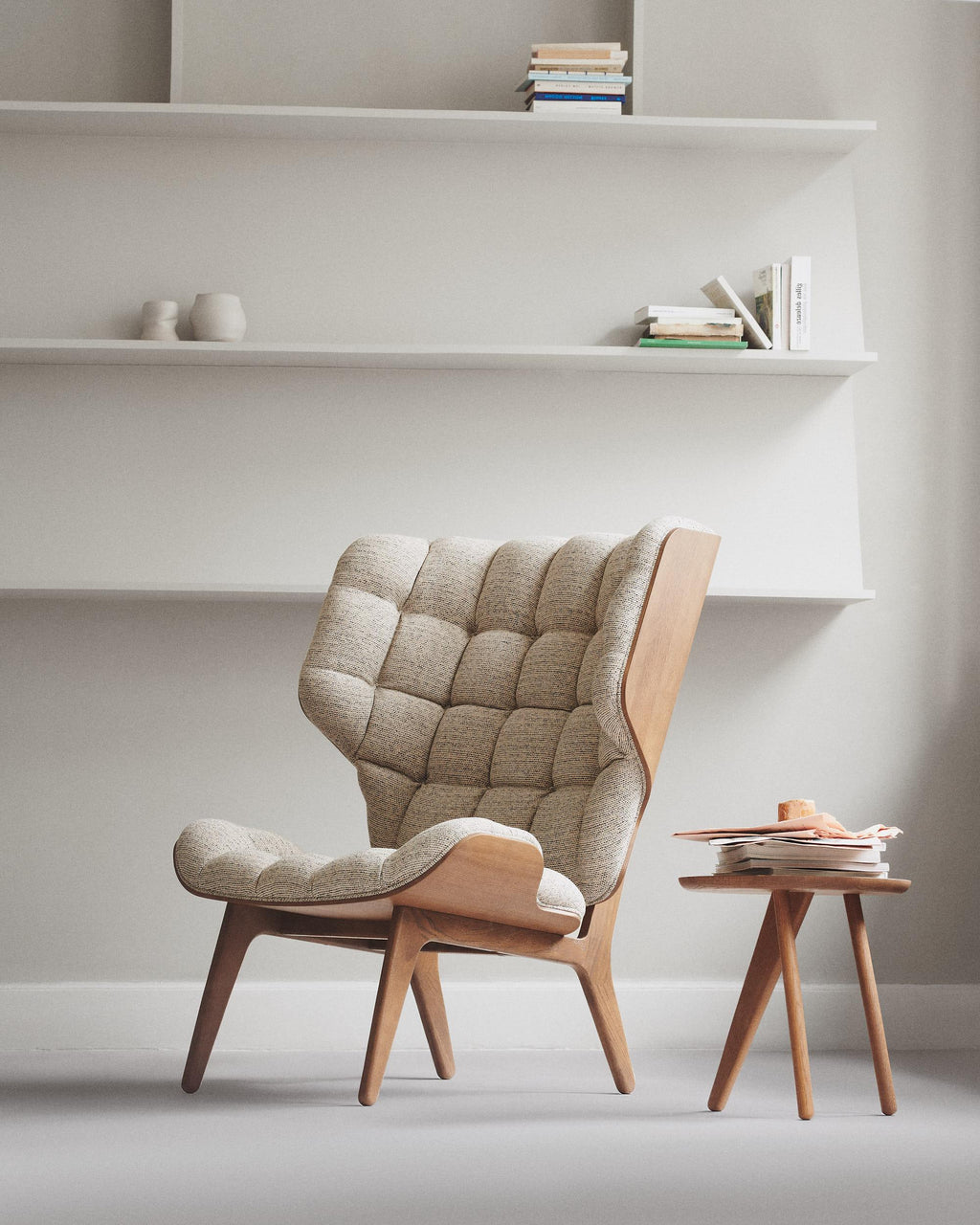 https://a.1stdibscdn.com/contemporary-set-mammoth-chair-ottoman-light-smoked-oak-fame-for-sale-picture-16/f_31233/f_337420621681199526638/MortenBentzon_230125_NORR1159789_master.jpg