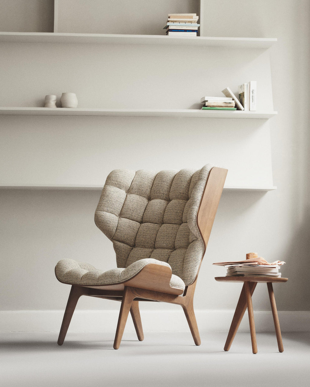 https://a.1stdibscdn.com/contemporary-set-mammoth-chair-ottoman-light-smoked-oak-fame-for-sale-picture-12/f_31233/f_337420621681199523537/Morten_Bentzon_230125_NORR1159789_master.jpg