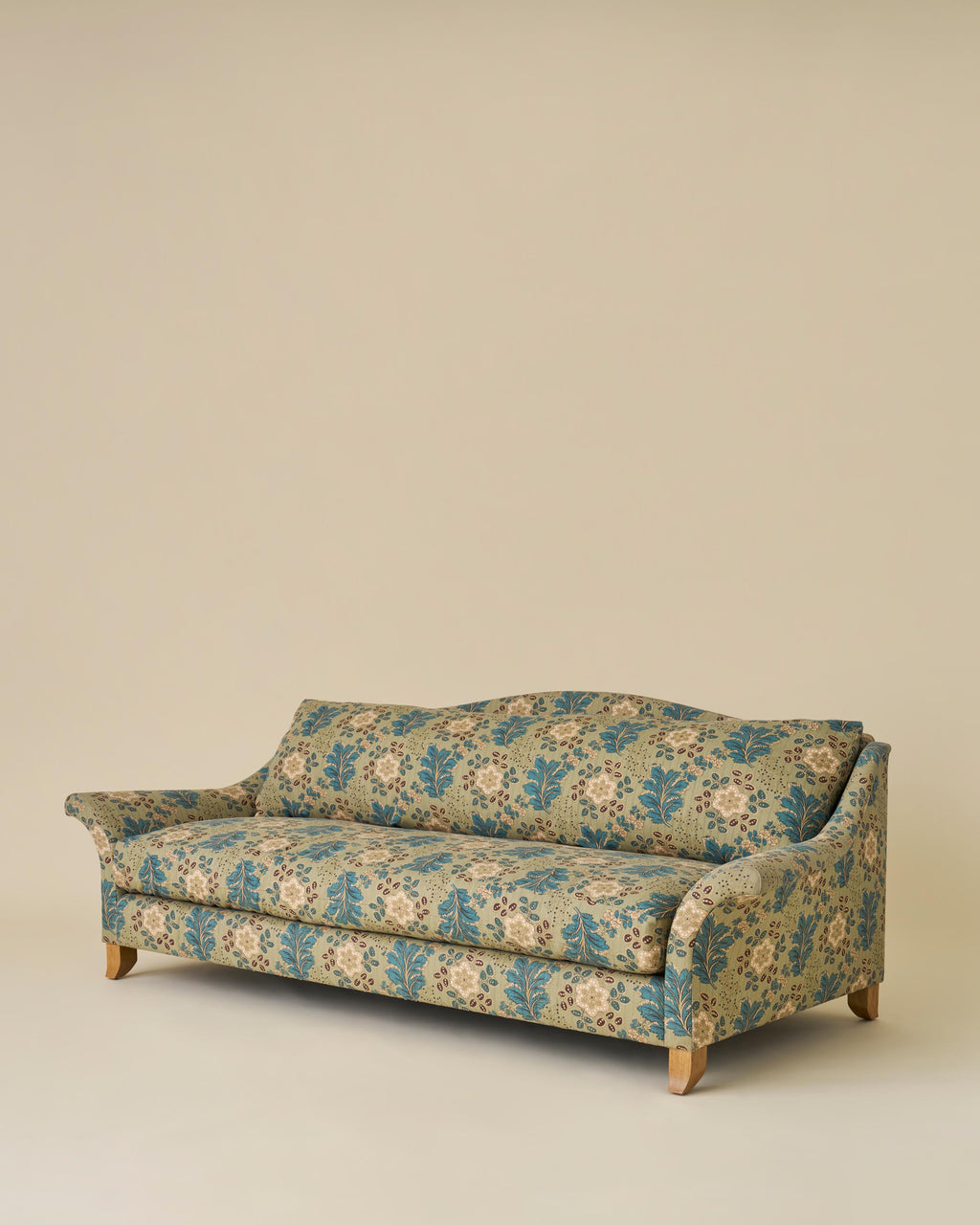 https://a.1stdibscdn.com/mulberry-sofa-in-jasper-ondine-teal-for-sale-picture-2/f_91342/f_443779521743779270197/Mulberry_Sofa_Ondine_Teal_Angle_060_V2_master.jpg