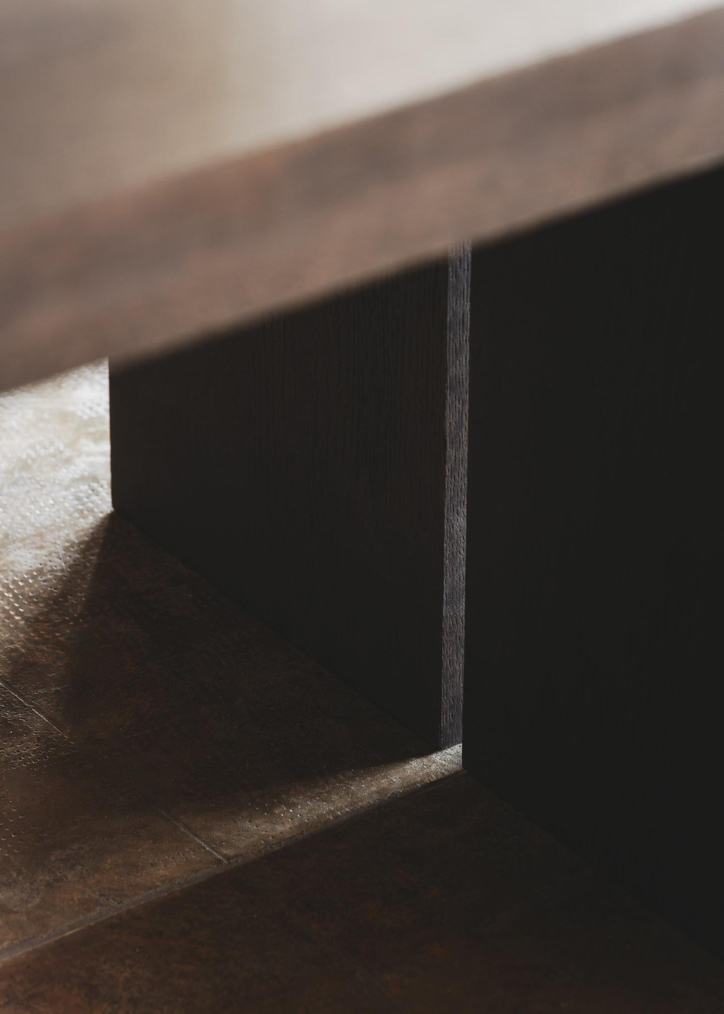 https://a.1stdibscdn.com/contemporary-dining-table-murakami-by-obstacles-solid-oak-umber-for-sale-picture-9/f_31233/f_445543821744792586444/Murakami_Dining_Table_Coffee_Obstacles_Savannah_Bay_Gallery_9_master.jpg