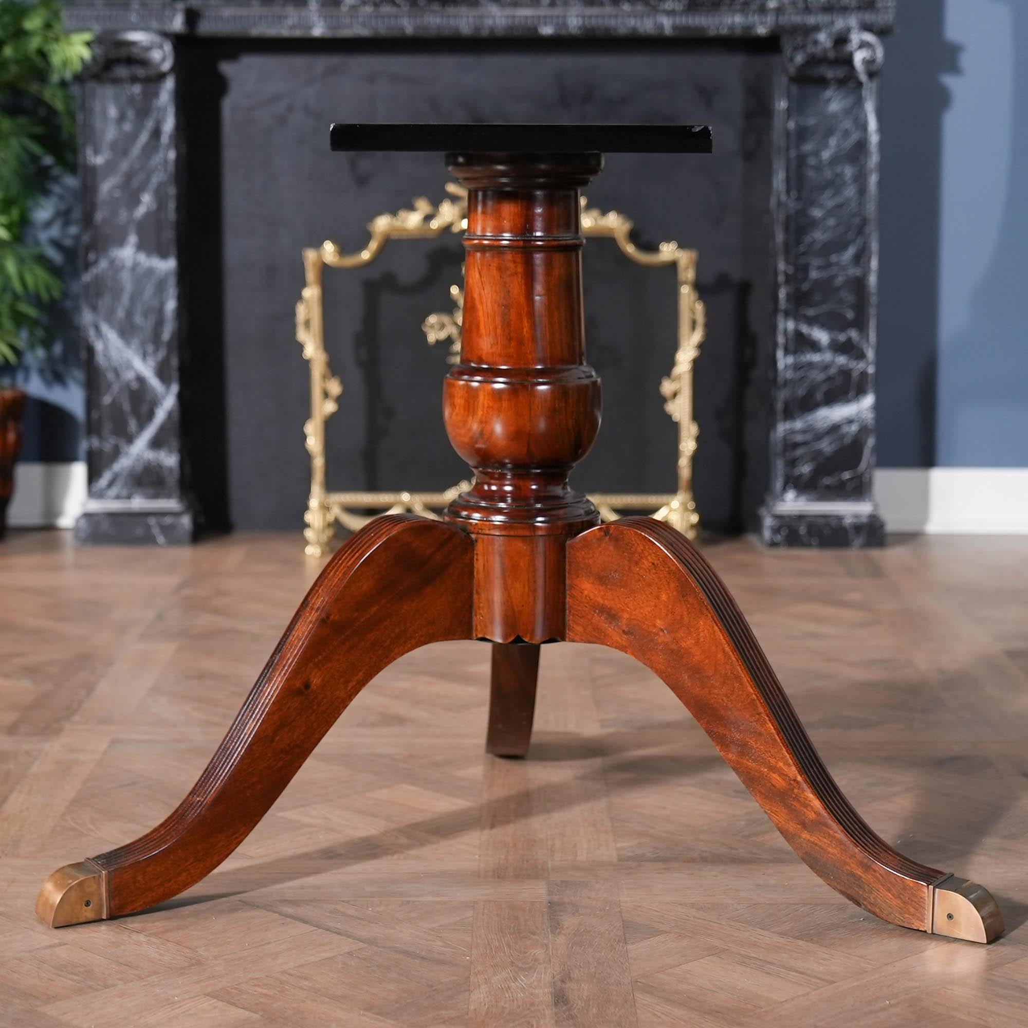 https://a.1stdibscdn.com/english-style-mahogany-dining-table-for-sale-picture-6/f_85472/f_488752721771425261652/NCMP103_1_master.jpg