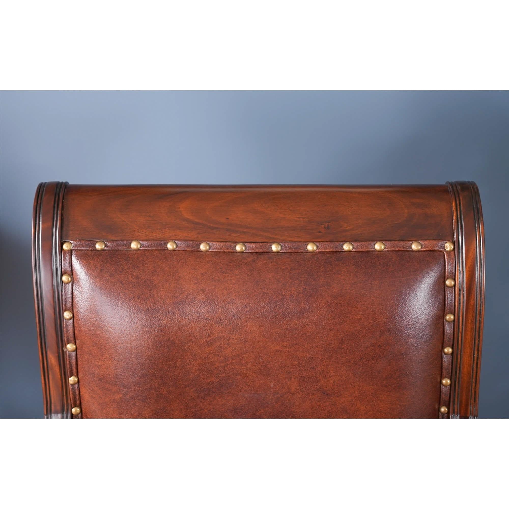 https://a.1stdibscdn.com/regency-leather-arm-chair-for-sale-picture-10/f_85472/f_433405721737994182728/NDRAC054_BRWN_9_master.jpg