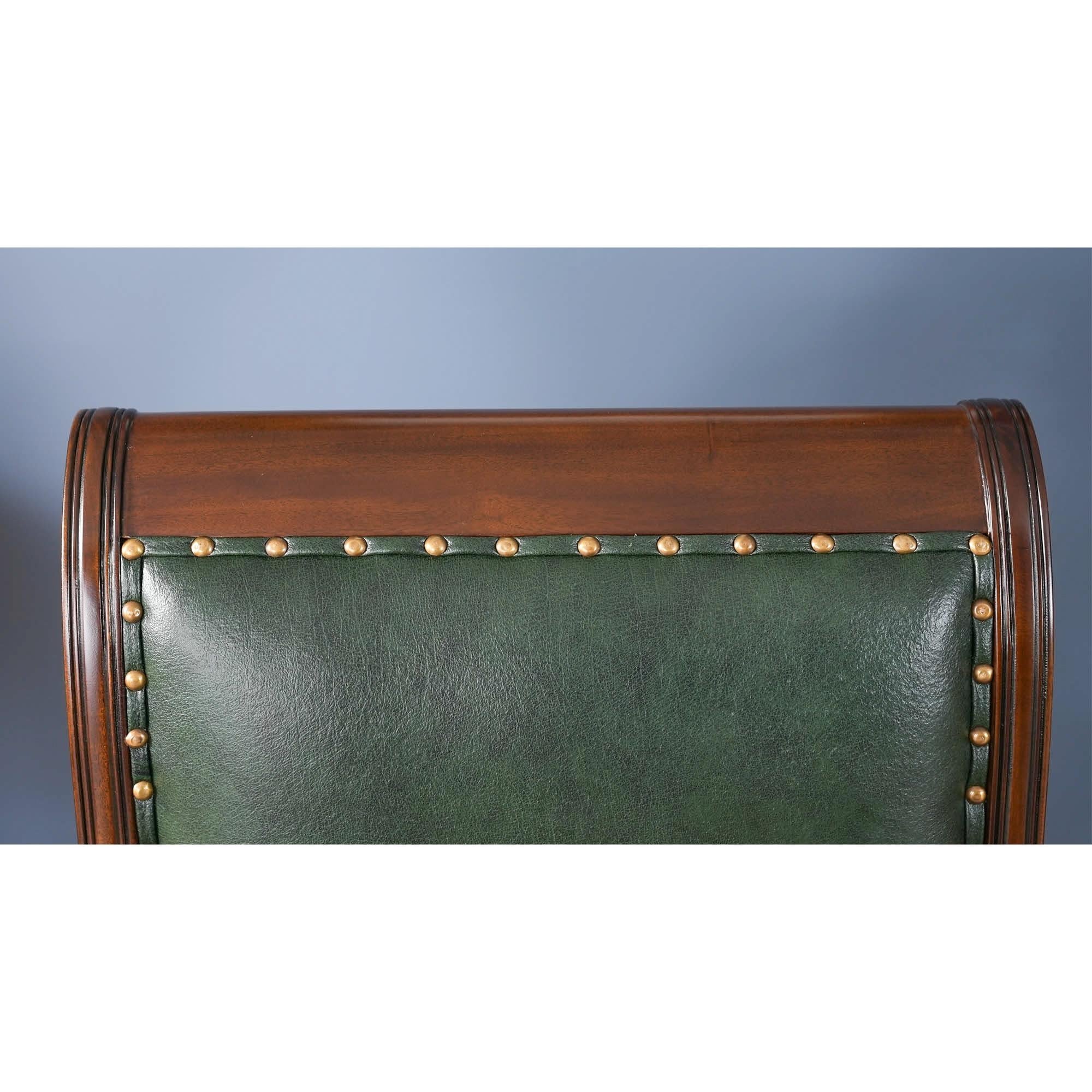 https://a.1stdibscdn.com/regency-green-leather-arm-chair-for-sale-picture-12/f_85472/f_433403821737993780623/NDRAC054_GRN_11_master.jpg