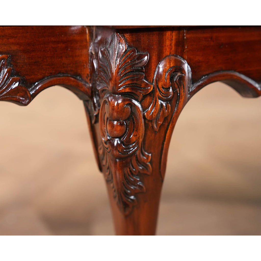 https://a.1stdibscdn.com/chippendale-mahogany-breakfront-for-sale-picture-11/f_85472/f_344149721703011874693/NDRC013_12_master.jpg