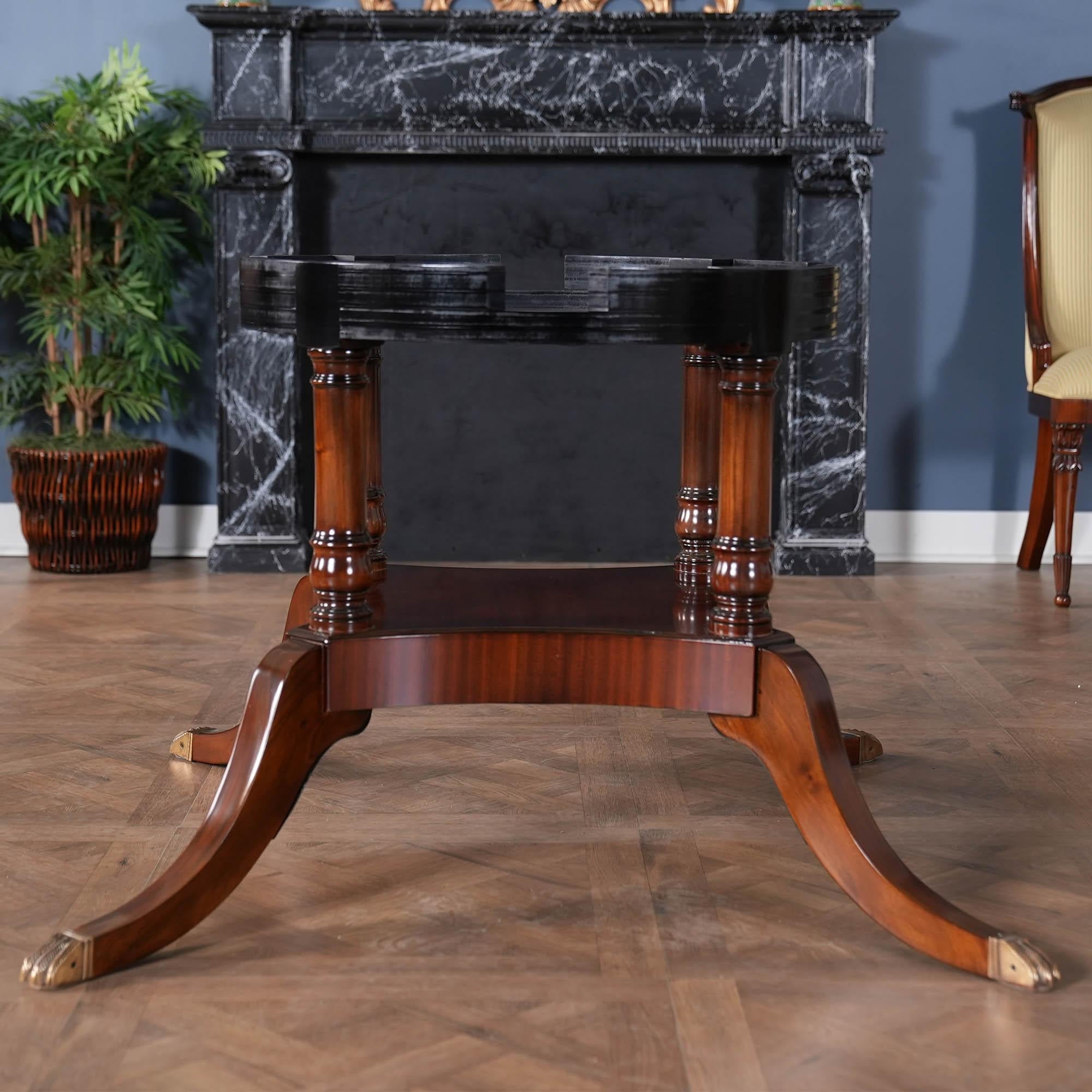 https://a.1stdibscdn.com/perimeter-dining-table-for-sale-picture-3/f_85472/f_350130021741122150973/NDRT016_1_master.jpg