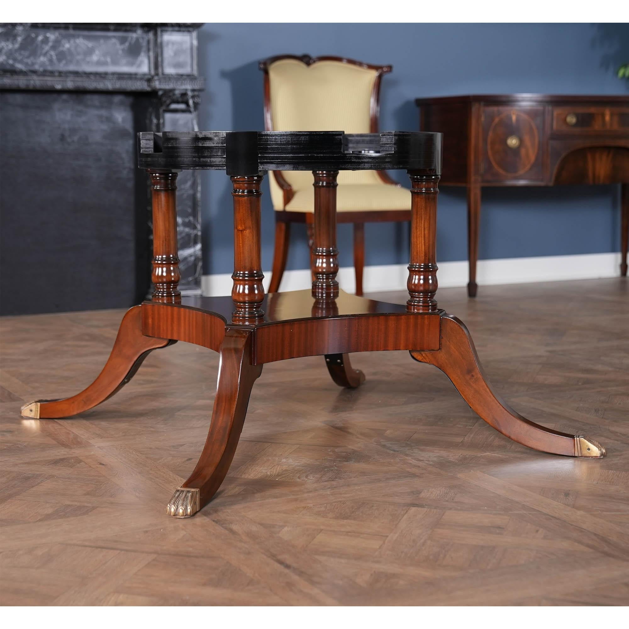 https://a.1stdibscdn.com/perimeter-dining-table-for-sale-picture-4/f_85472/f_350130021741122150858/NDRT016_2_master.jpg