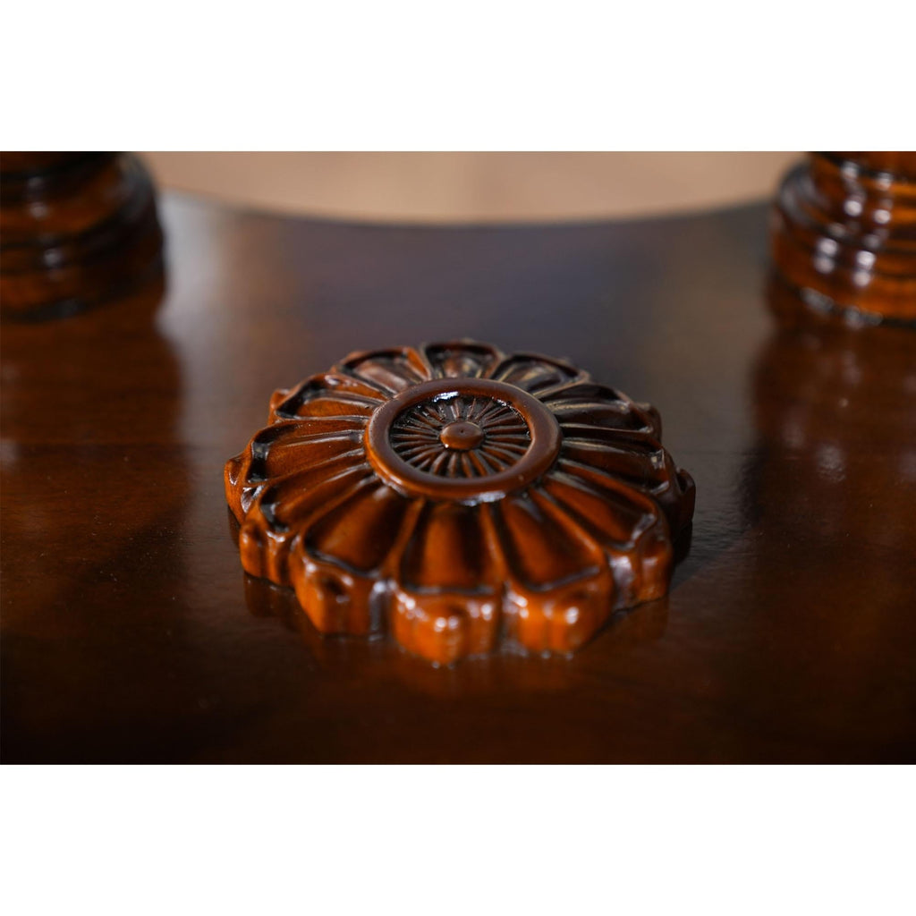 https://a.1stdibscdn.com/54-90-round-mahogany-table-for-sale-picture-7/f_85472/f_350141121741118814735/NDRT032_4_master.jpg