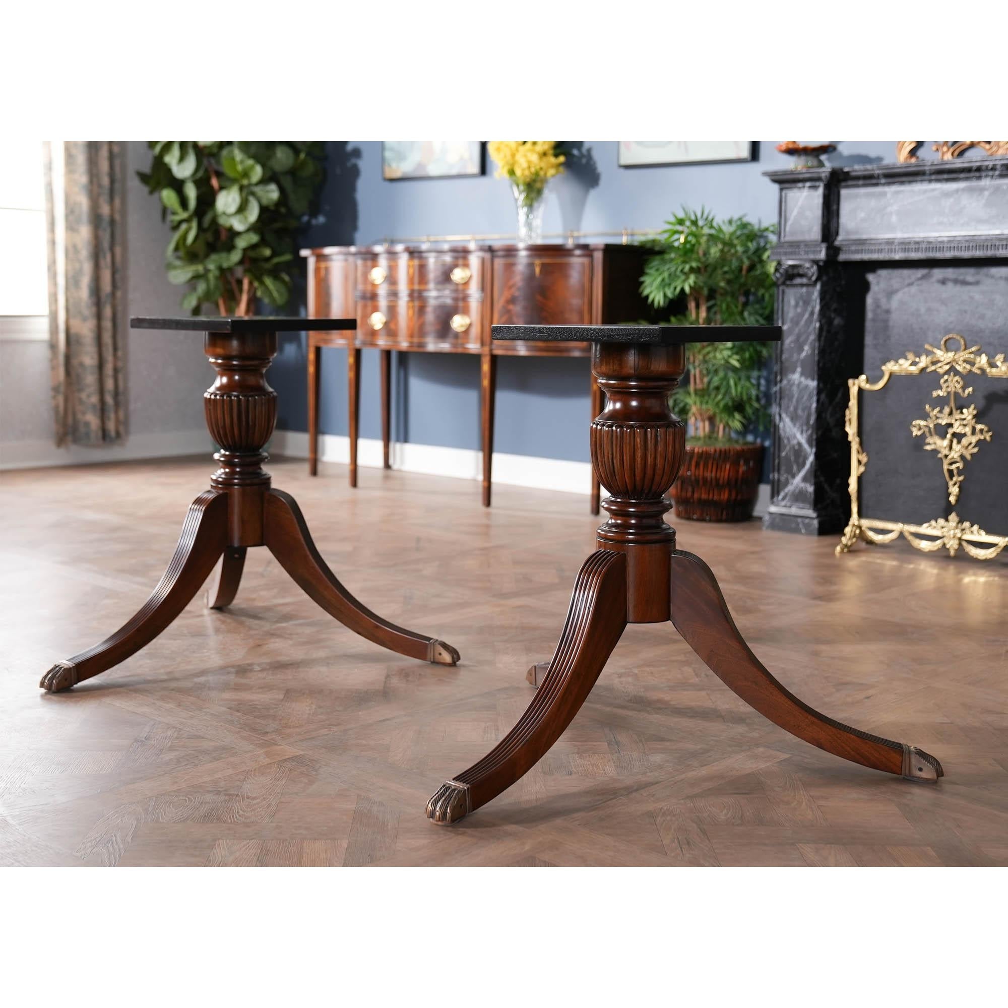 https://a.1stdibscdn.com/long-oval-mahogany-dining-table-for-sale-picture-4/f_85472/f_350306521741116696996/NDRT045_3_master.jpg