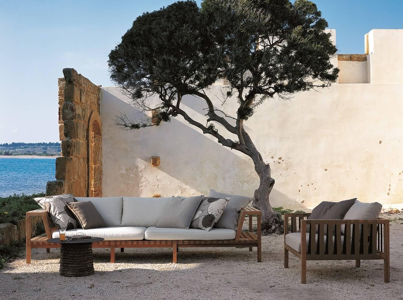 https://a.1stdibscdn.com/archivesE/upload/f_27783/f_83457331503606256182/NETWORK_sofa_MISTRAL_sofa_Copy_master.jpg