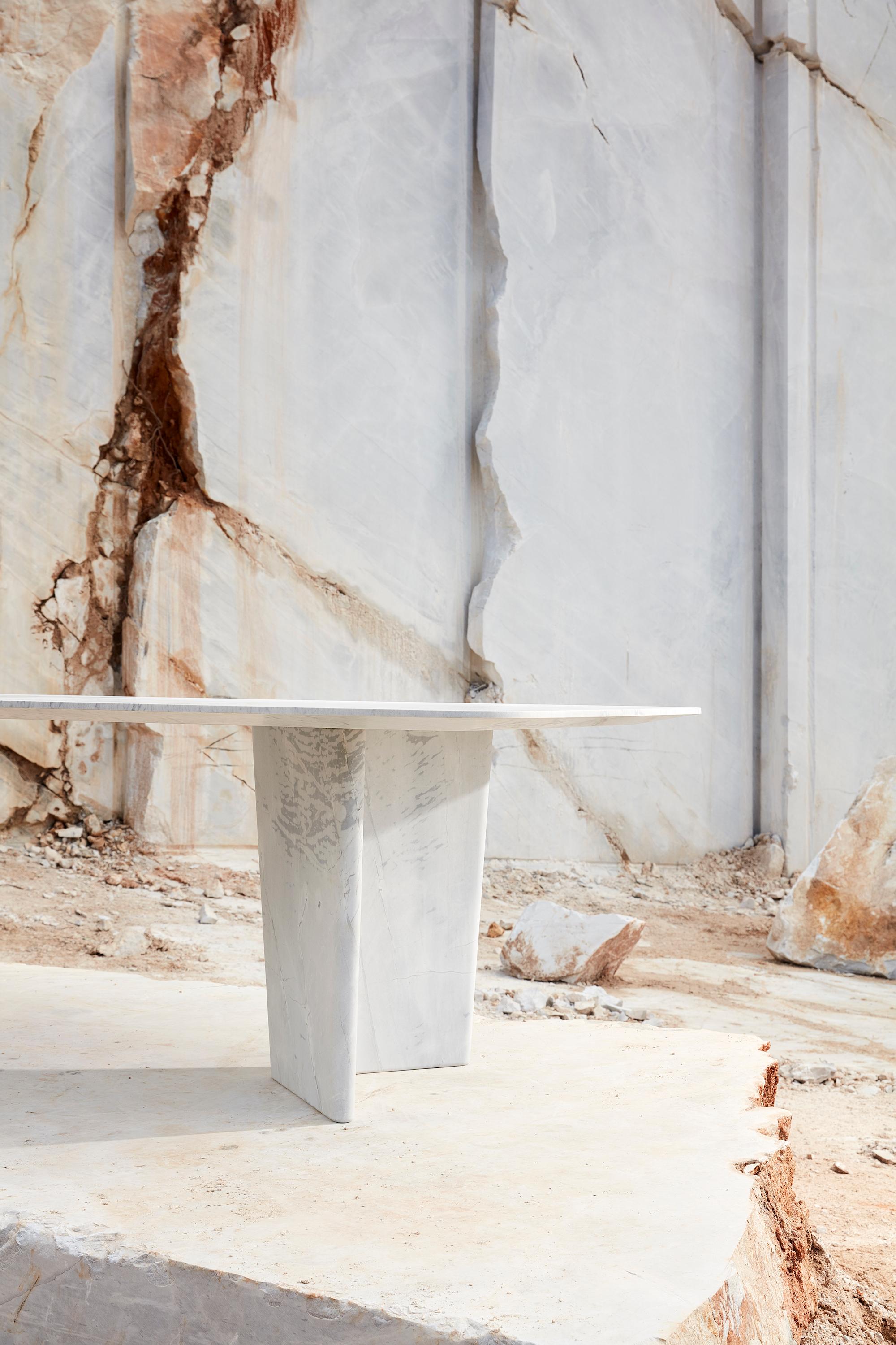 https://a.1stdibscdn.com/new-volumes-marble-wyrie-dining-table-by-nick-rennie-for-sale-picture-4/f_78752/f_323646321674457916540/NEW_VOLUMES_QUARRY_HIGH_RES_018_master.jpg