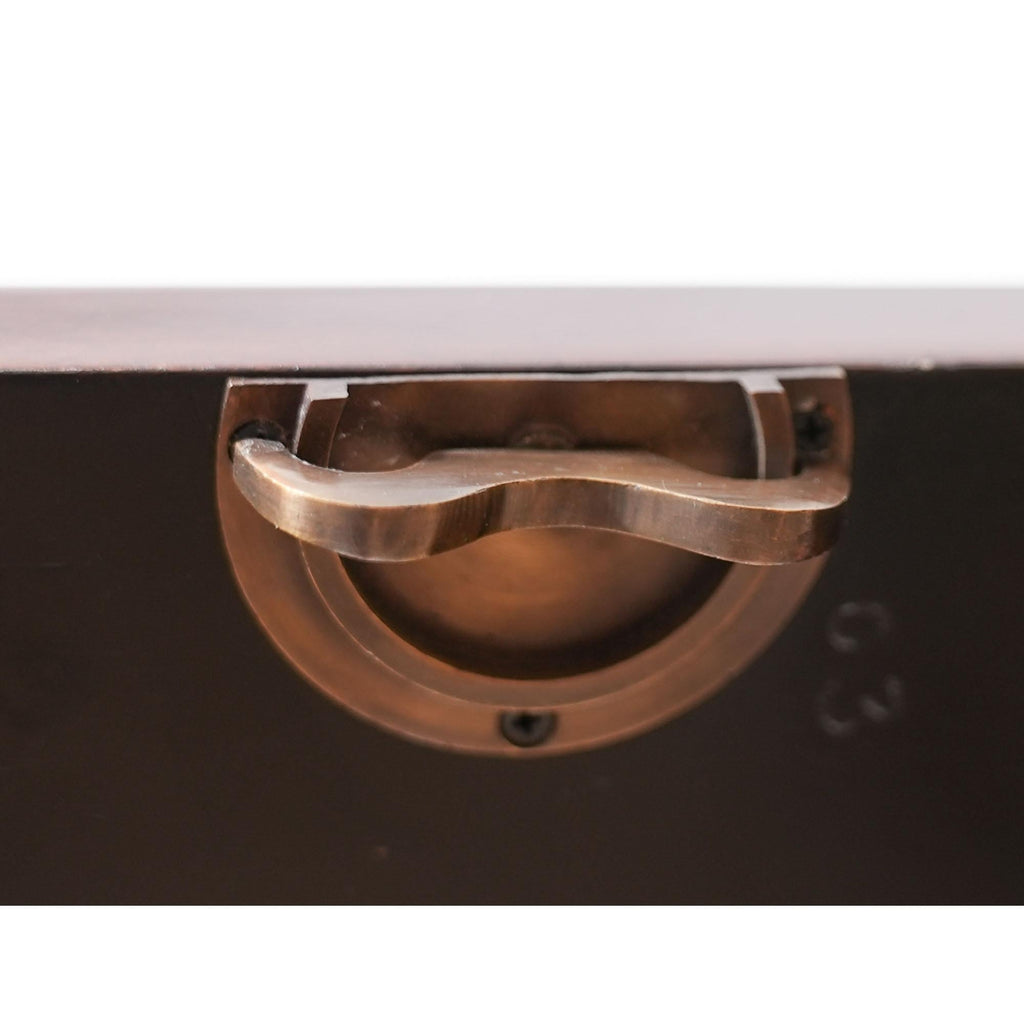 https://a.1stdibscdn.com/round-to-oval-perimeter-table-for-sale-picture-13/f_85472/f_404619821720023514586/NHDWE1_master.jpg