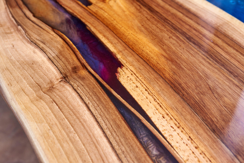 https://a.1stdibscdn.com/cirkle-of-life-live-edge-walnut-dining-table-for-sale-picture-6/f_87342/f_344660321685097104073/NIKON_D750_20200827_142109_master.jpg