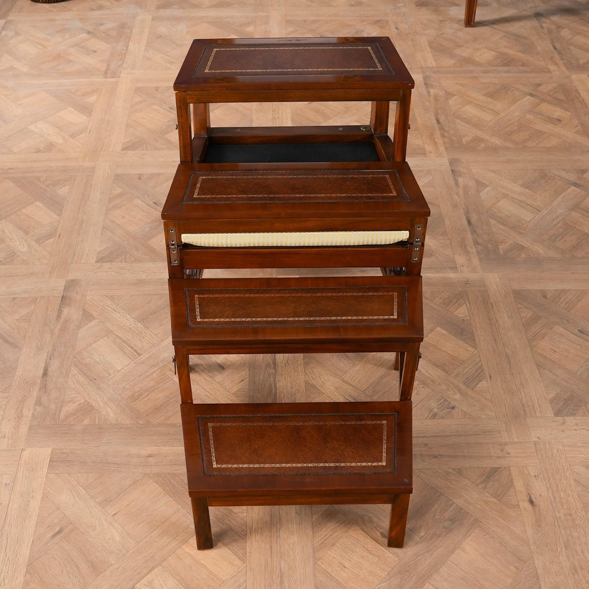 https://a.1stdibscdn.com/mahogany-library-chair-for-sale-picture-18/f_85472/f_396255621740495603091/NLR068_12_master.jpg