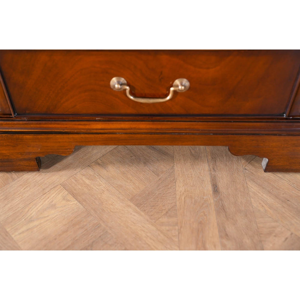 https://a.1stdibscdn.com/two-drawer-file-cabinet-for-sale-picture-10/f_85472/f_362360221740499189491/NOF077_8_master.jpg