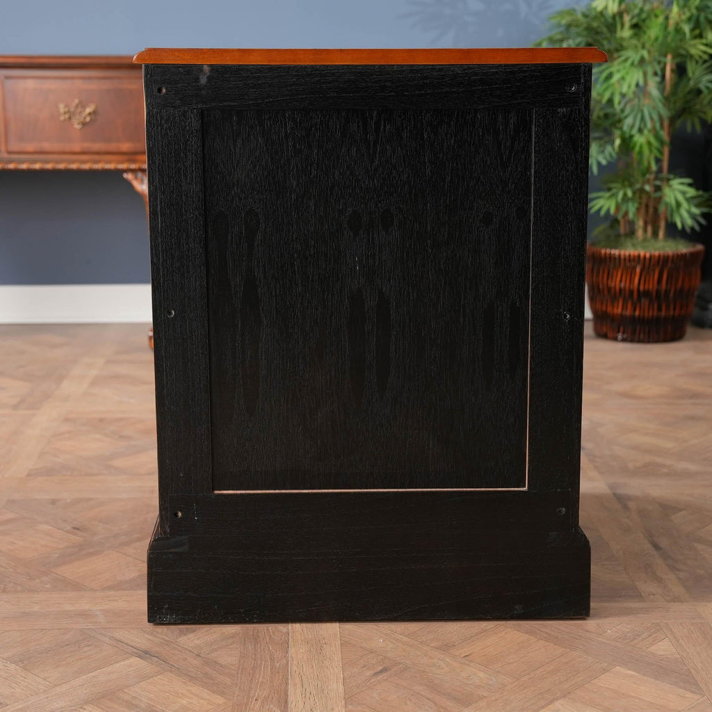 https://a.1stdibscdn.com/country-estate-two-drawer-file-for-sale-picture-14/f_85472/f_362520621706123527321/NOF201_13_master.jpg