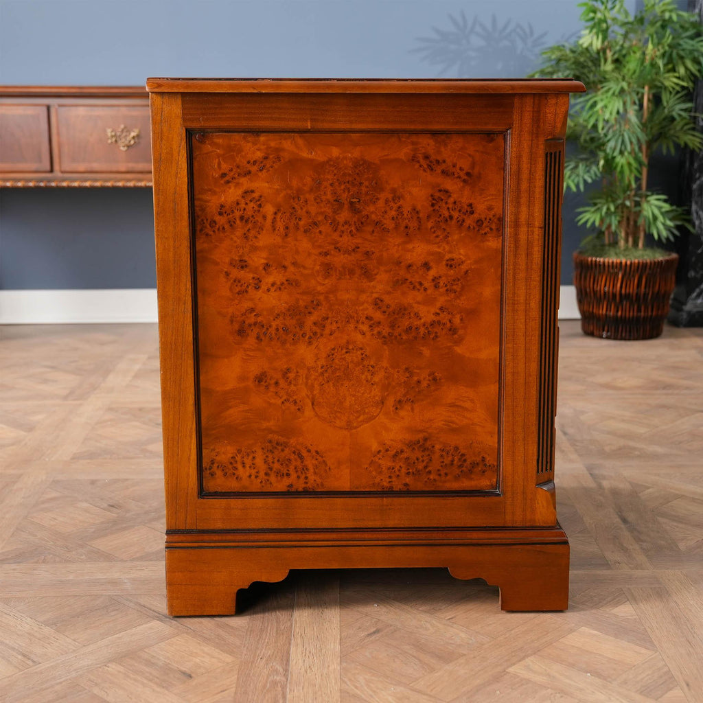 https://a.1stdibscdn.com/country-estate-two-drawer-file-for-sale-picture-5/f_85472/f_362520621706123524541/NOF201_4_master.jpg