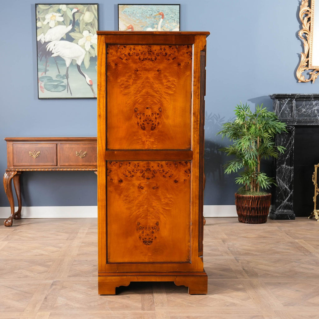 https://a.1stdibscdn.com/country-estate-four-drawer-file-tall-for-sale-picture-3/f_85472/f_362522621706123334542/NOF202_2_master.jpg