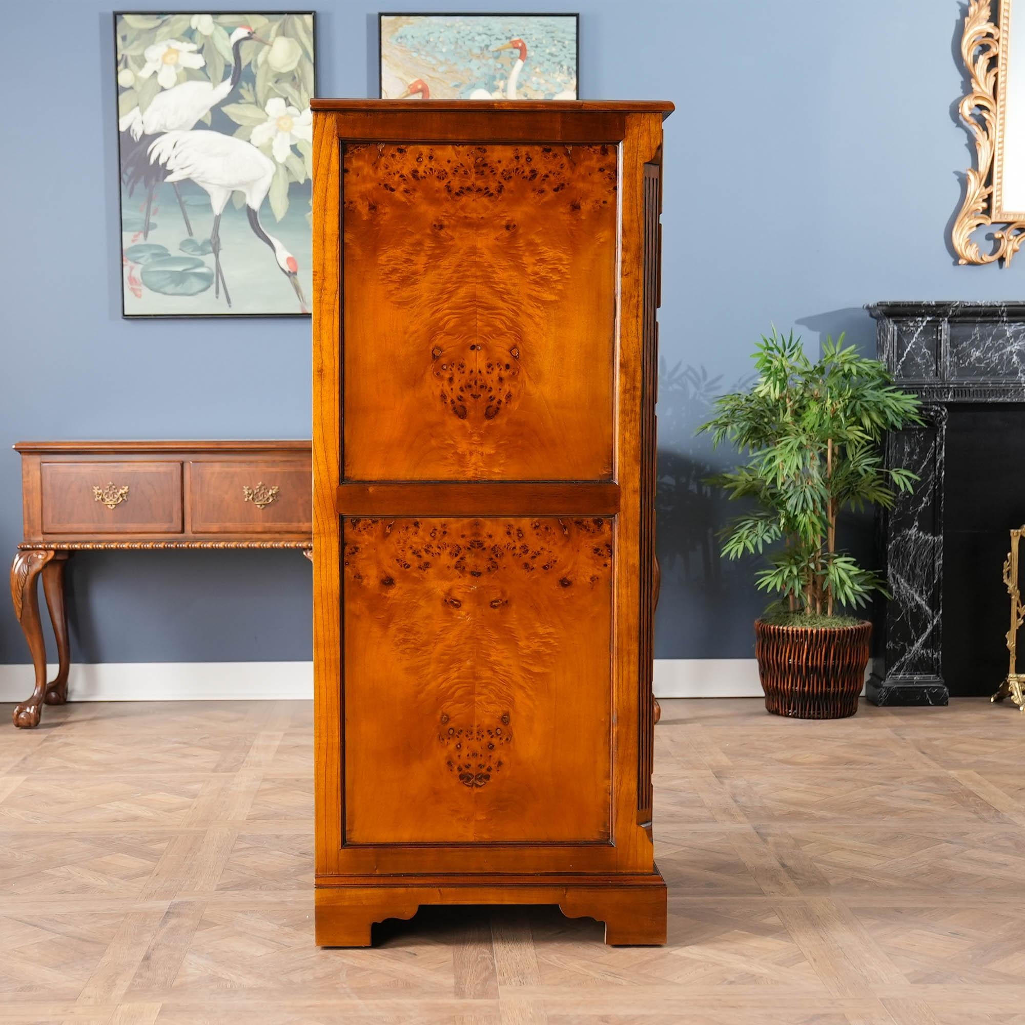 https://a.1stdibscdn.com/country-estate-four-drawer-file-tall-for-sale-picture-3/f_85472/f_362522621706123334542/NOF202_2_master.jpg