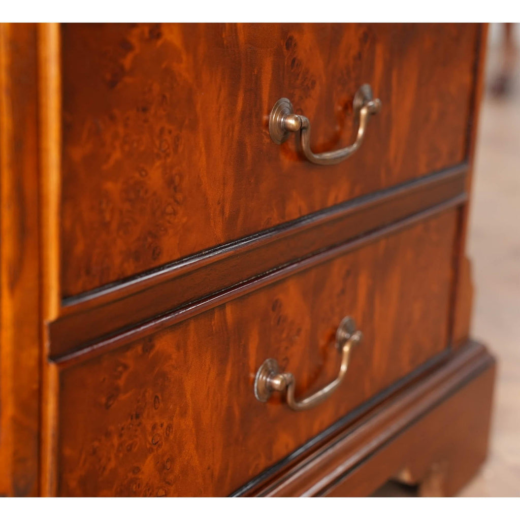 https://a.1stdibscdn.com/country-estate-four-drawer-file-tall-for-sale-picture-6/f_85472/f_362522621706123334102/NOF202_5_master.jpg