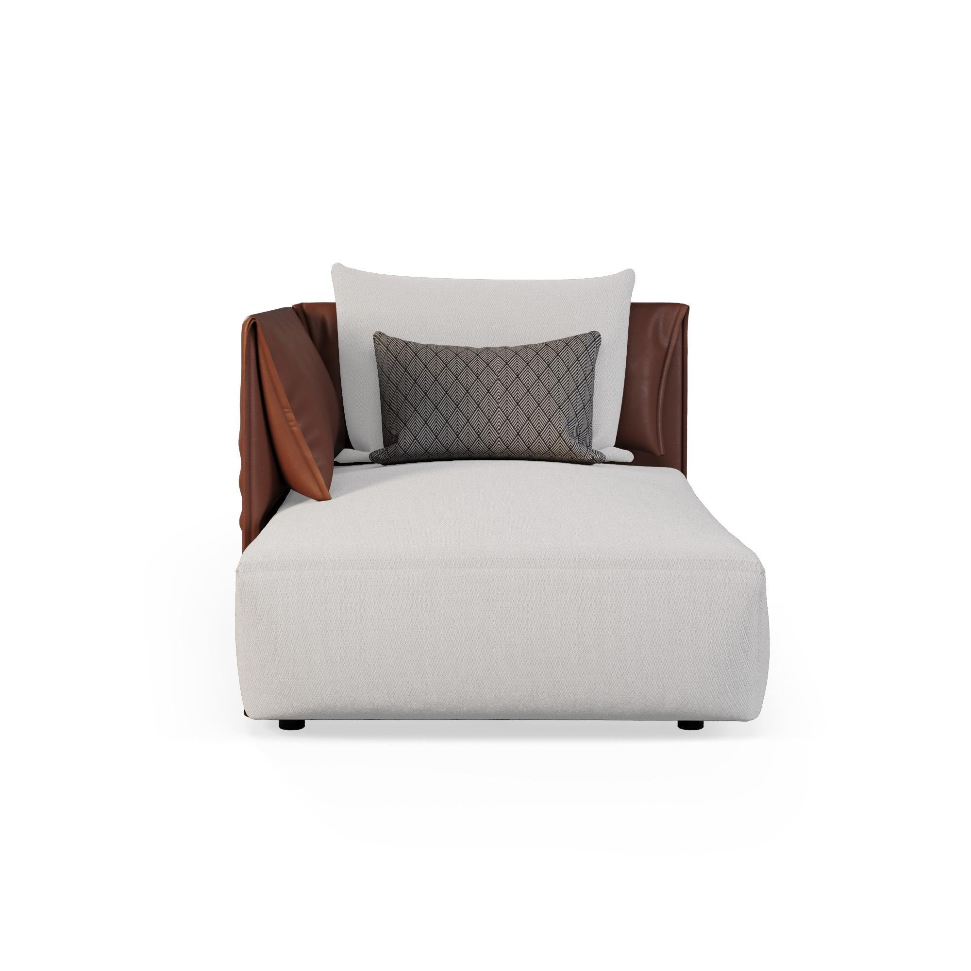 https://a.1stdibscdn.com/customizable-outdoor-sofa-with-outdoor-leather-for-sale-picture-9/f_56702/f_427942221734454849752/NOMAD_CHAISE_0000_1__master.jpg