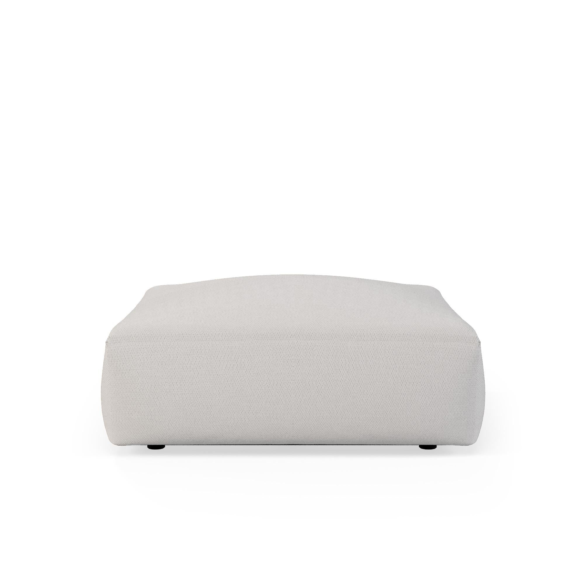 https://a.1stdibscdn.com/customizable-outdoor-sofa-with-outdoor-leather-for-sale-picture-4/f_56702/f_427942221734454847855/NOMAD_POUF_0000_master.jpg