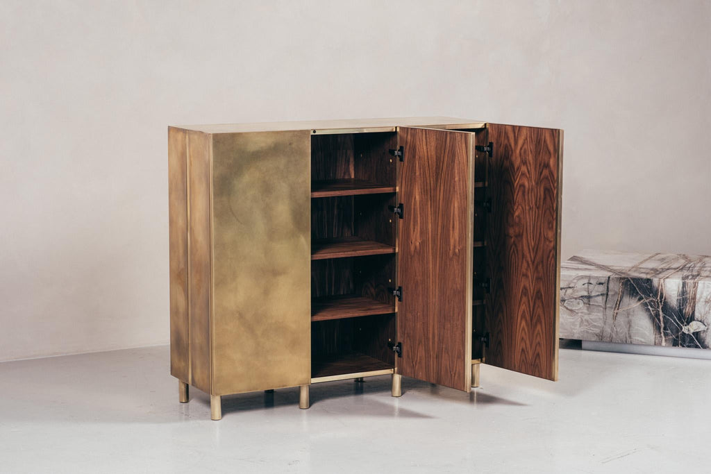 https://a.1stdibscdn.com/baron-3-door-storage-cabinet-patinated-brass-made-in-britain-by-novocastrian-for-sale-picture-5/f_25883/f_489444021771922545495/NOVOCASTRIAN_3_DOOR_BARON_4WEB_master.jpg