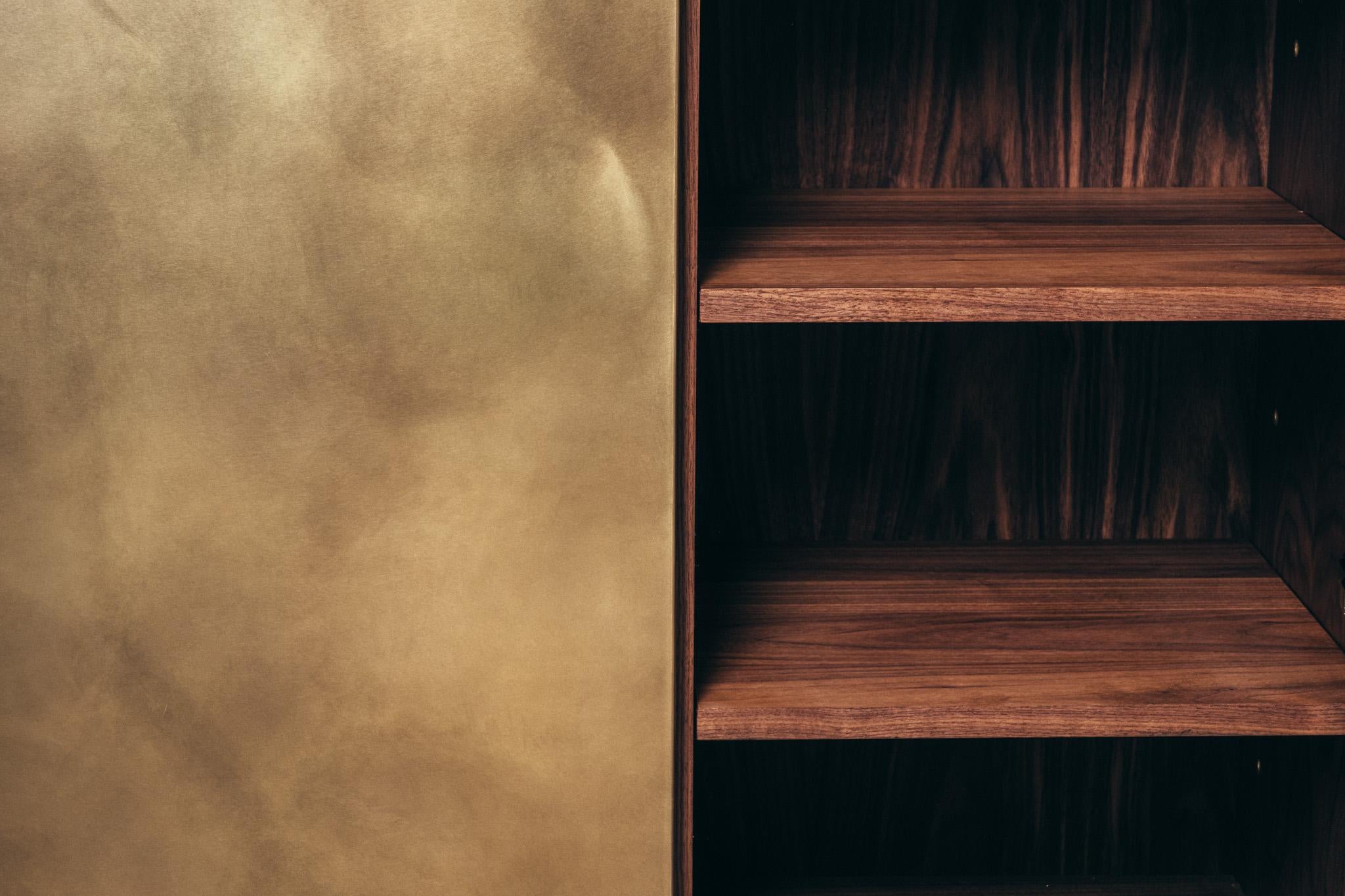 https://a.1stdibscdn.com/baron-3-door-storage-cabinet-patinated-brass-made-in-britain-by-novocastrian-for-sale-picture-10/f_25883/f_489444021771922545505/NOVOCASTRIAN_3_DOOR_BARON_9WEB_master.jpg