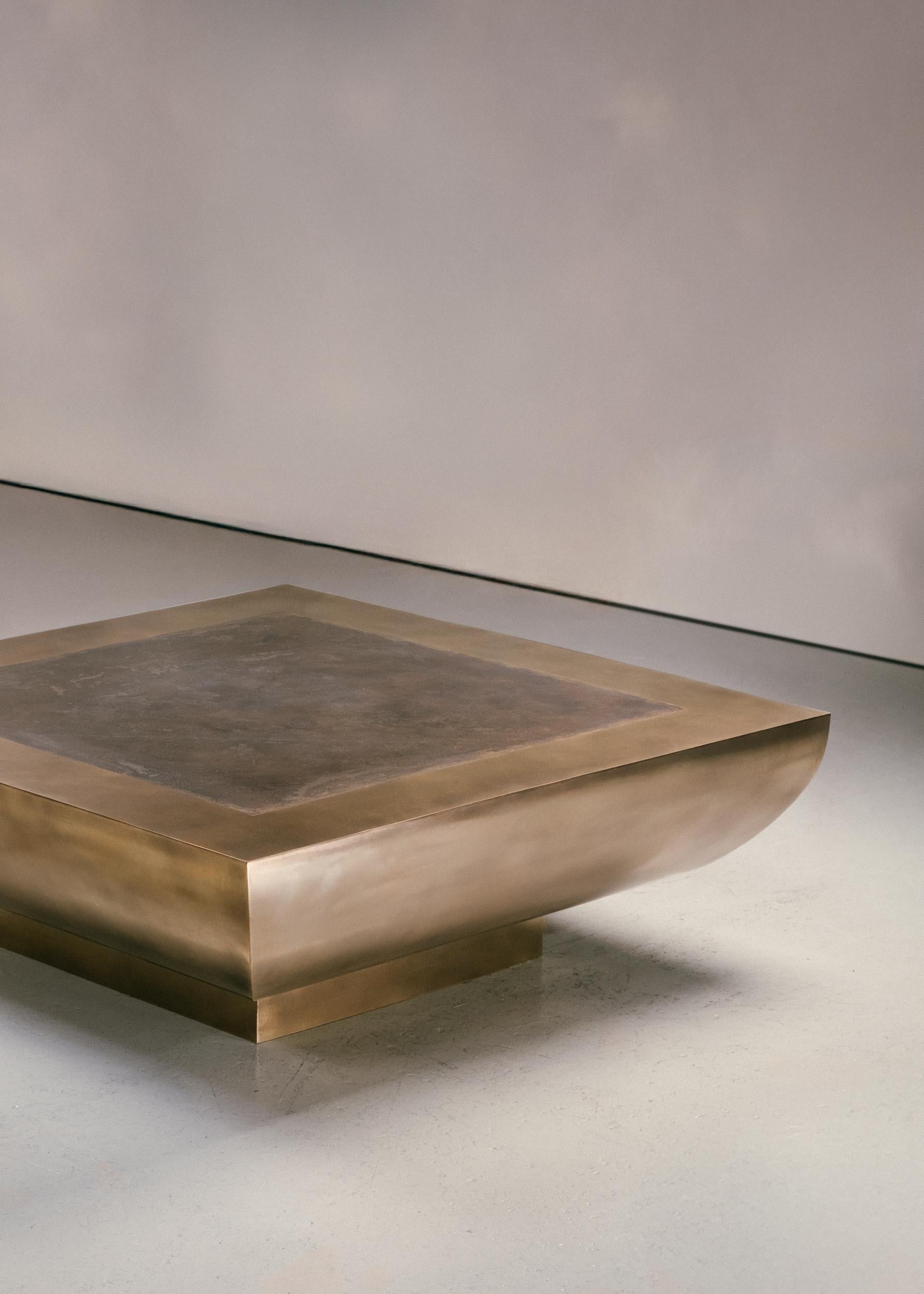 https://a.1stdibscdn.com/corbel-coffee-table-medium-patinated-brass-base-etched-brass-top-top-for-sale-picture-7/f_25883/f_433602621738057523853/NOVOCASTRIAN_Corbel_Coffee_Table_Large_8WEB_master.jpg