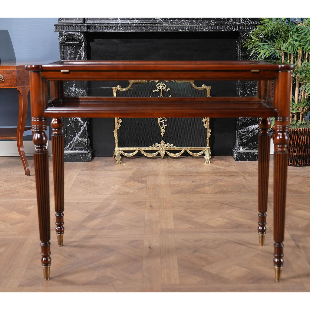 https://a.1stdibscdn.com/sheraton-showcase-for-sale-picture-12/f_85472/f_352399821740512985476/NSI201_10_master.jpg