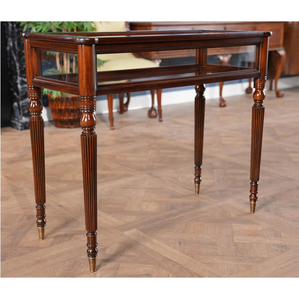 https://a.1stdibscdn.com/sheraton-showcase-for-sale-picture-5/f_85472/f_352399821740512984041/NSI201_2_master.jpg