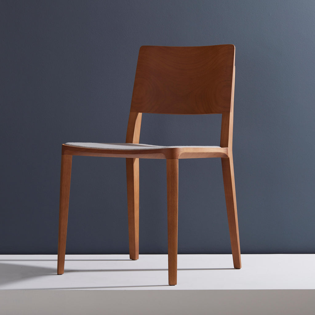 https://a.1stdibscdn.com/minimalist-modern-chair-in-natural-solid-wood-upholstered-textile-seating-for-sale-picture-2/f_35593/f_150977311560527400426/NT_ES_2019_05_30_Emporio_DanielSimonini_0128_master.jpg