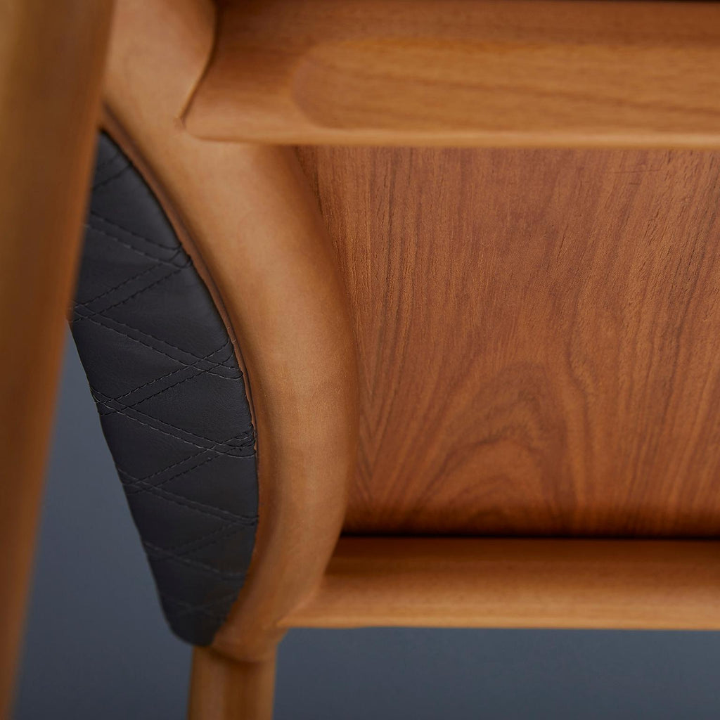 https://a.1stdibscdn.com/contemporary-chair-in-natural-solid-wood-upholstered-natural-wood-back-arms-for-sale-picture-13/f_35593/f_153168421562084803123/NT_LM_DET_2019_05_30_Emporio_DanielSimonini_0041_master.jpg