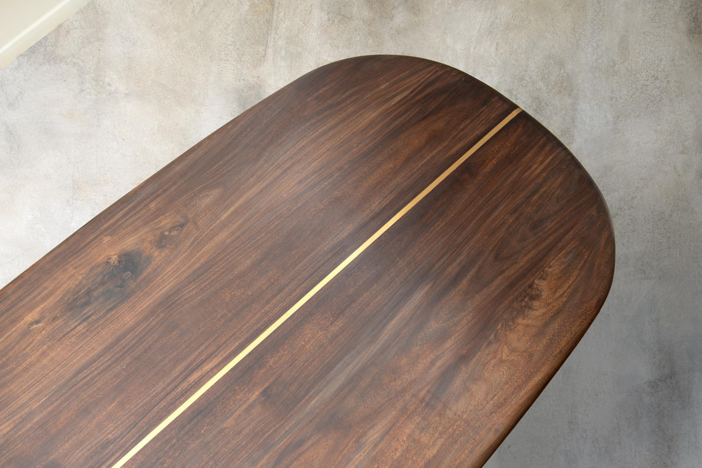 https://a.1stdibscdn.com/pamunu-table-one-of-a-kind-nedun-timber-solid-brass-inlay-hand-crafted-for-sale-picture-6/f_106092/f_467705521758635049185/Nadun_Pamunu_Table_7_master.jpg