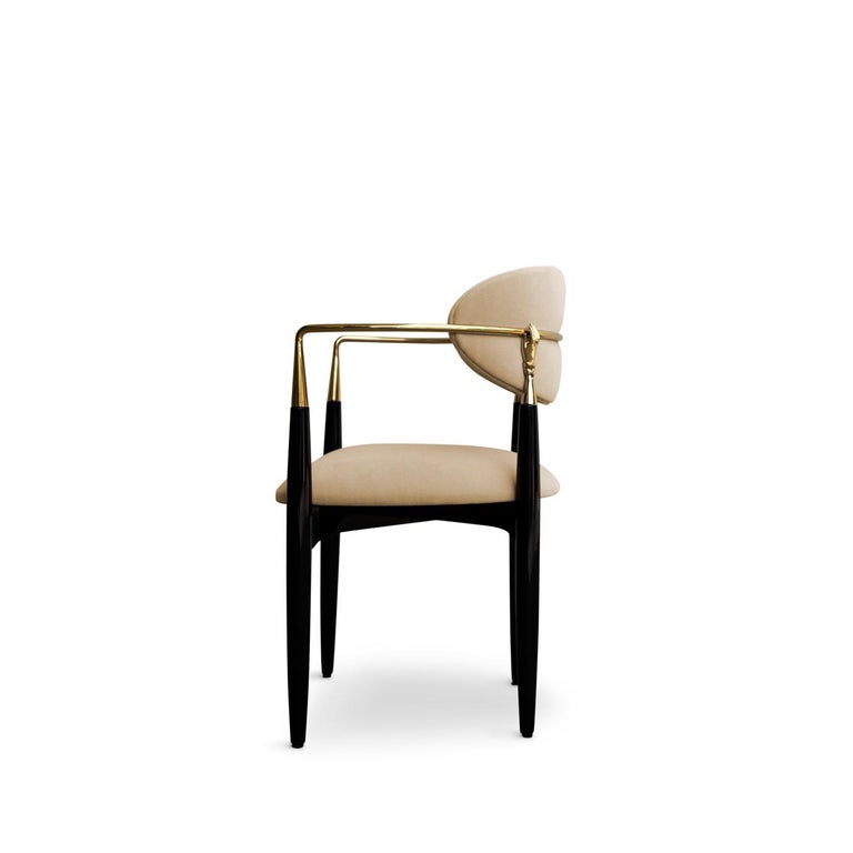 https://a.1stdibscdn.com/nahema-luxury-chair-for-sale-picture-3/f_74772/f_313735021668788511684/Nahema_Chair_2_master.jpg?width=768