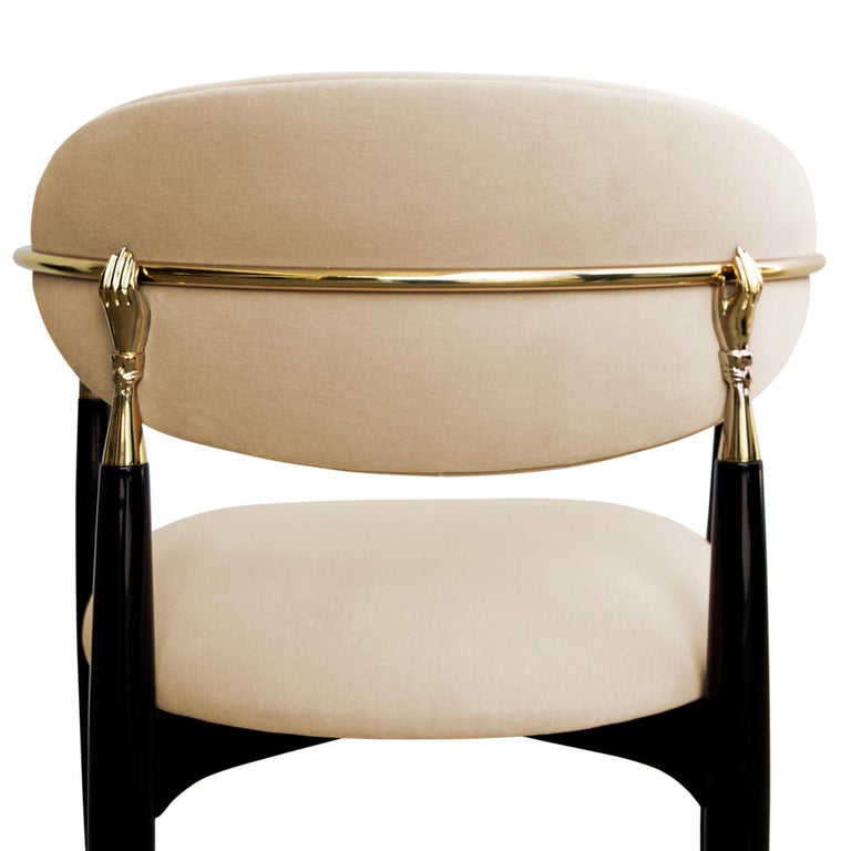 https://a.1stdibscdn.com/nahema-luxury-chair-for-sale-picture-8/f_74772/f_313735021668788513693/Nahema_Chair_7_master.jpg?width=768