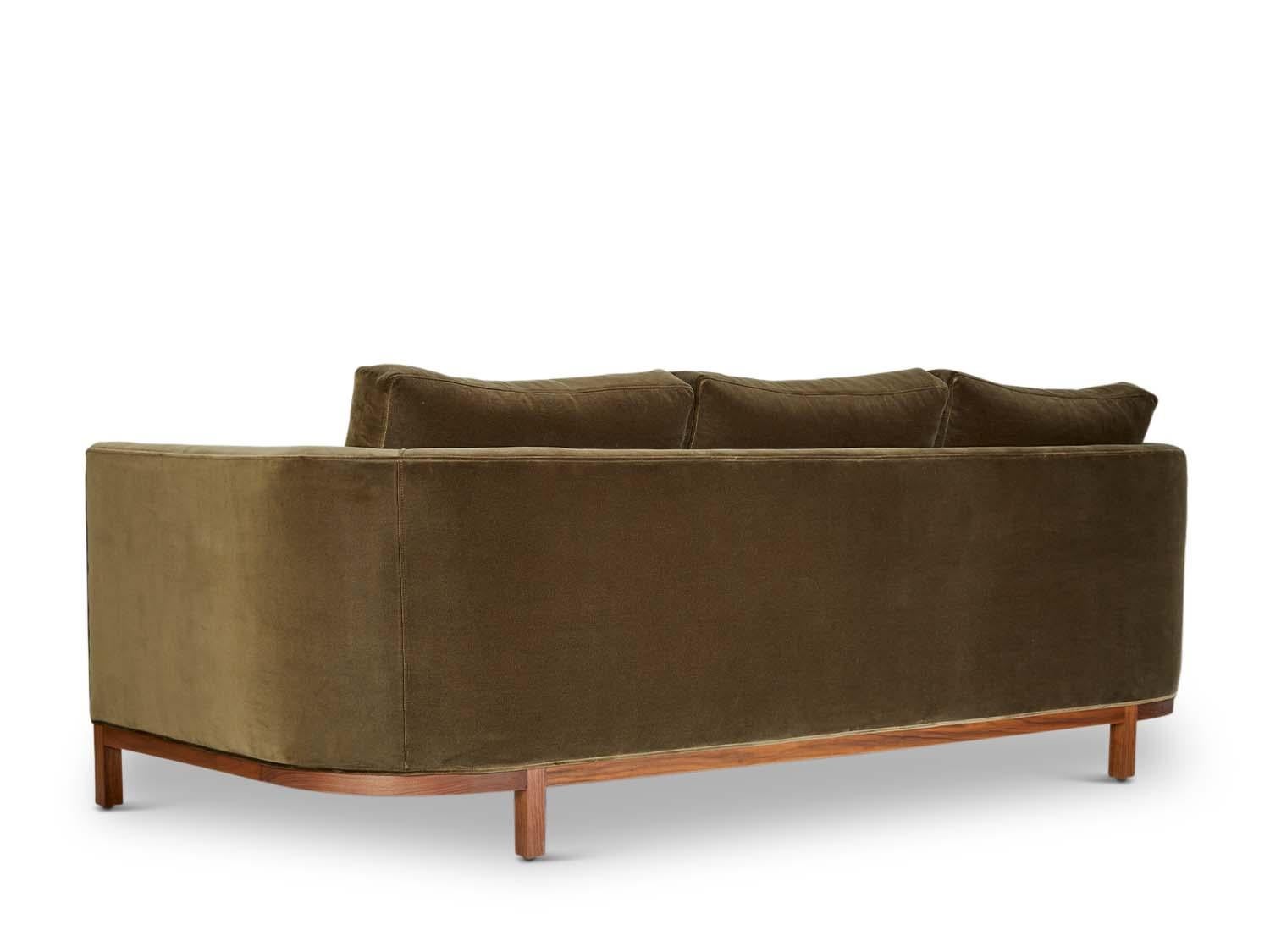 https://a.1stdibscdn.com/curved-back-sofa-by-lawson-fenning-for-sale-picture-4/f_8060/f_374761921702083803878/Natural_Walnut_Grade_B_Velvet_Moss_d_master.jpg
