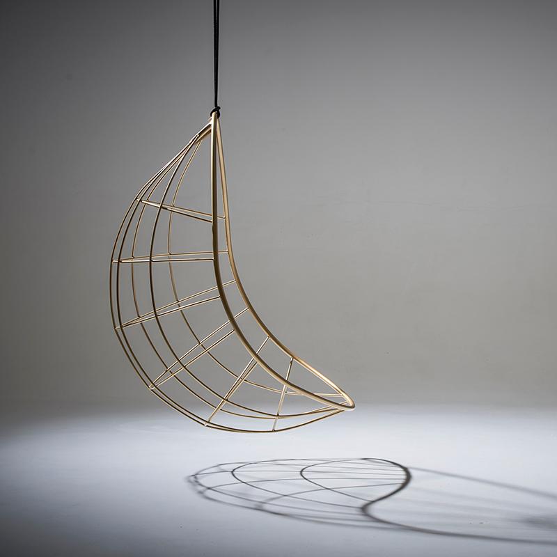 https://a.1stdibscdn.com/nest-egg-hanging-swing-chair-steel-modern-in-outdoor-21st-century-black-twig-for-sale-picture-18/f_32773/f_95535731610227410768/Nest_Egg_Jozi_Gold_Hanging_Swing_Chair_1_master.jpg