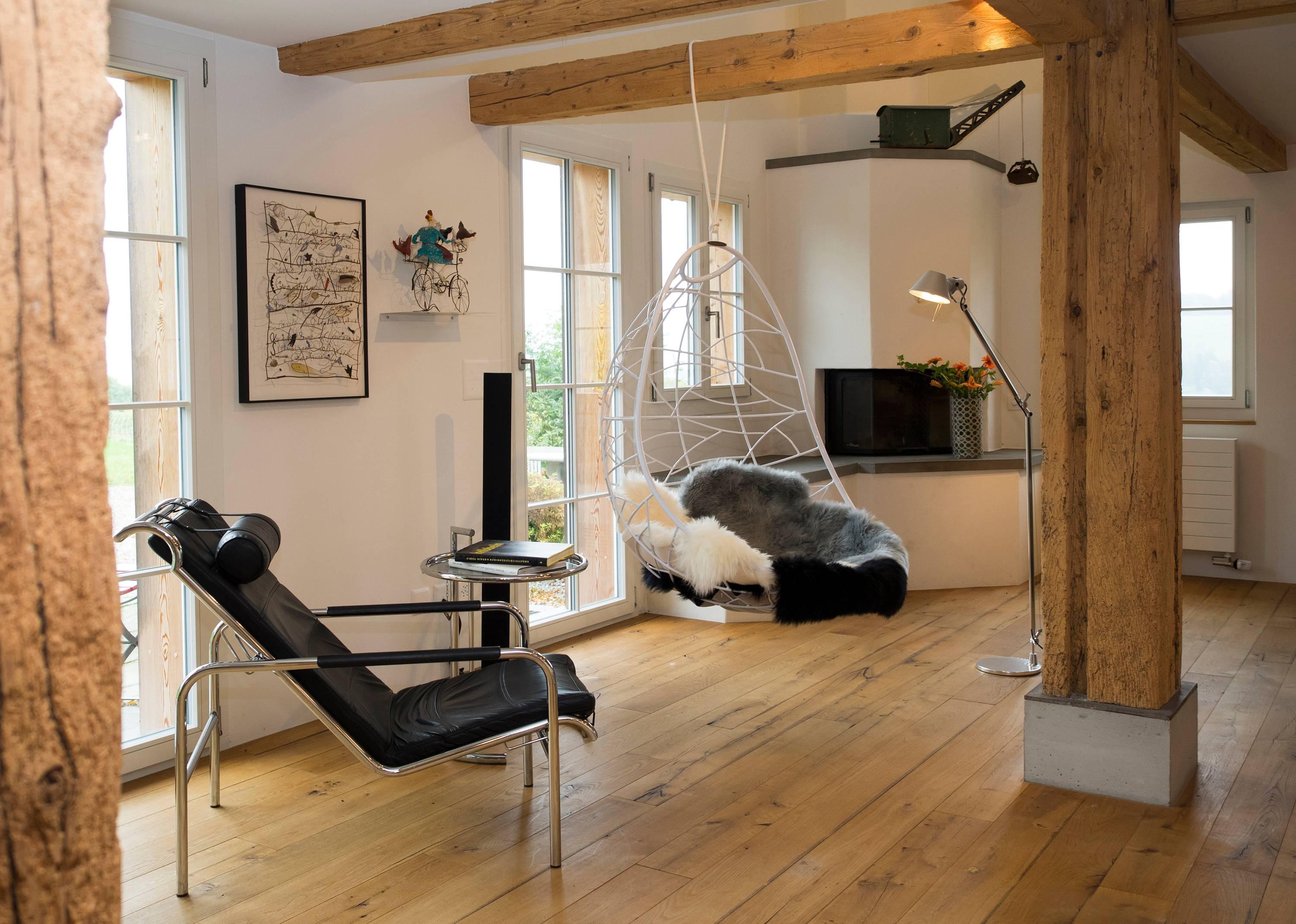 https://a.1stdibscdn.com/archivesE/upload/f_32773/f_95535731515913805025/Nest_Egg_hanging_swing_chair_13_master.jpg