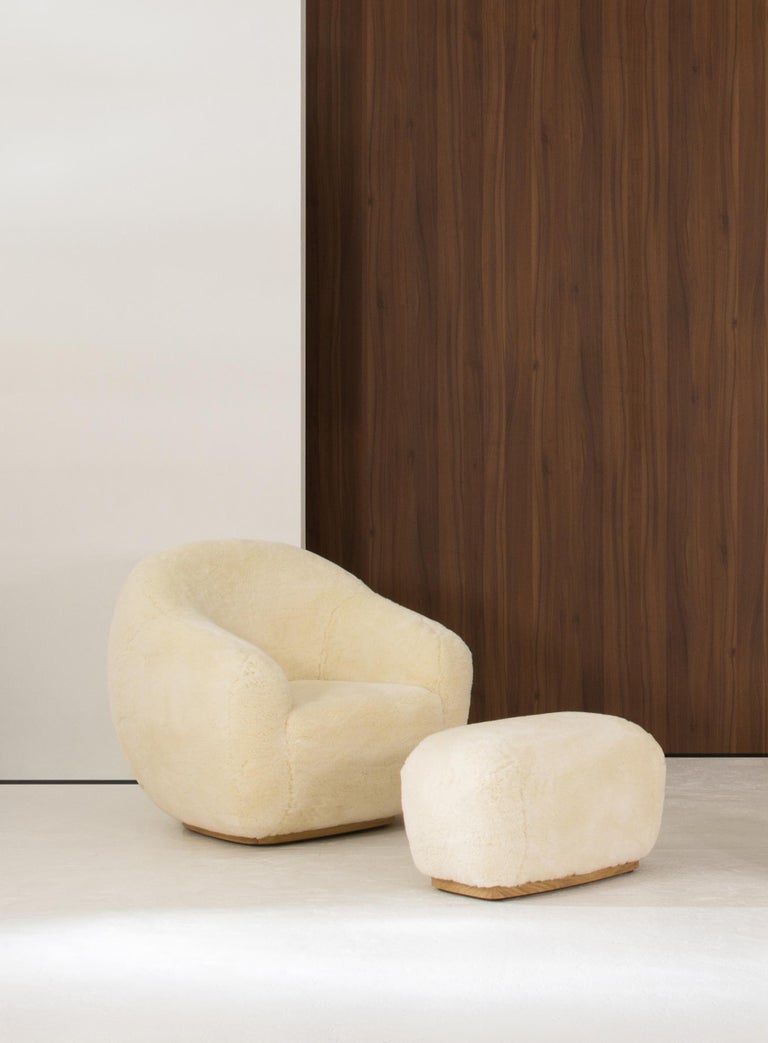 https://a.1stdibscdn.com/niemeyer-ii-armchair-and-stool-com-insidherland-by-joana-santos-barbosa-for-sale-picture-3/f_53652/f_240355221622806207250/Niemeyer_II_armchair_stool_YA1_InsidherLand_05_master.jpg?width=768