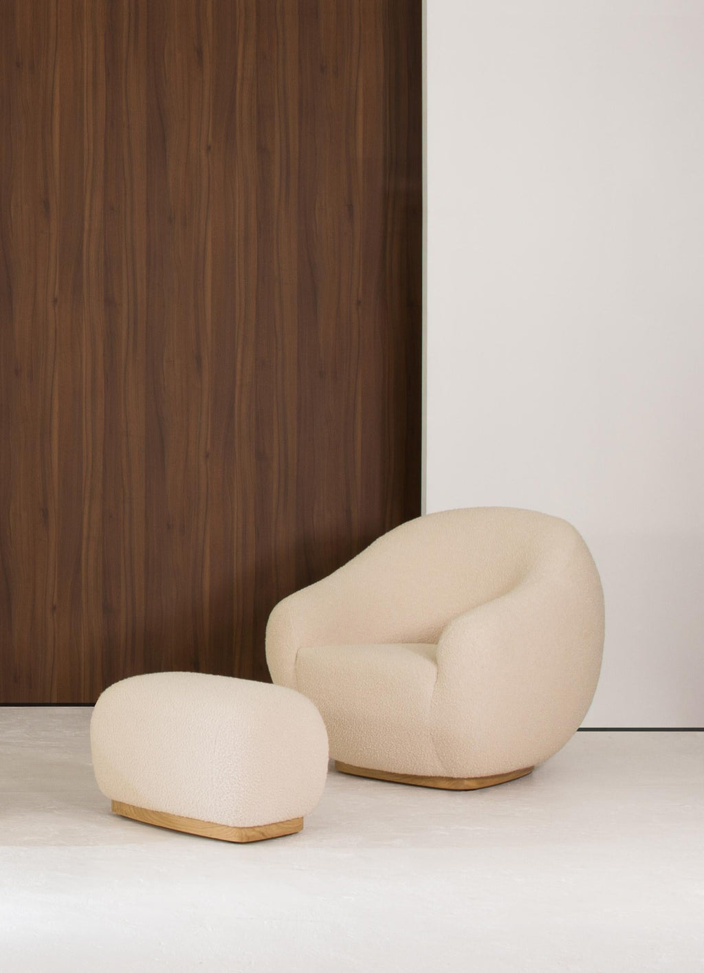 https://a.1stdibscdn.com/niemeyer-ii-armchair-and-stool-boucle-insidherland-by-joana-santos-barbosa-for-sale-picture-3/f_53652/f_239790521622539601407/Niemeyer_II_stool_armchair_WO1_InsidherLand_01_master.jpg