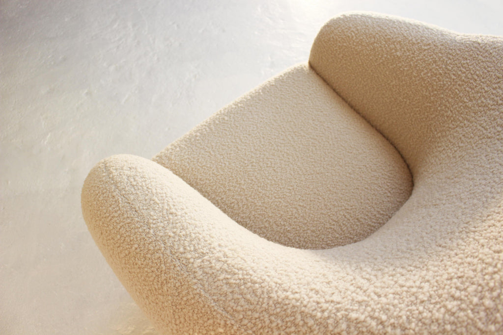 https://a.1stdibscdn.com/niemeyer-armchair-com-insidherland-by-joana-santos-barbosa-for-sale-picture-12/f_53652/f_294742521657205898257/Niemeyer_armchair_detail__master.jpg