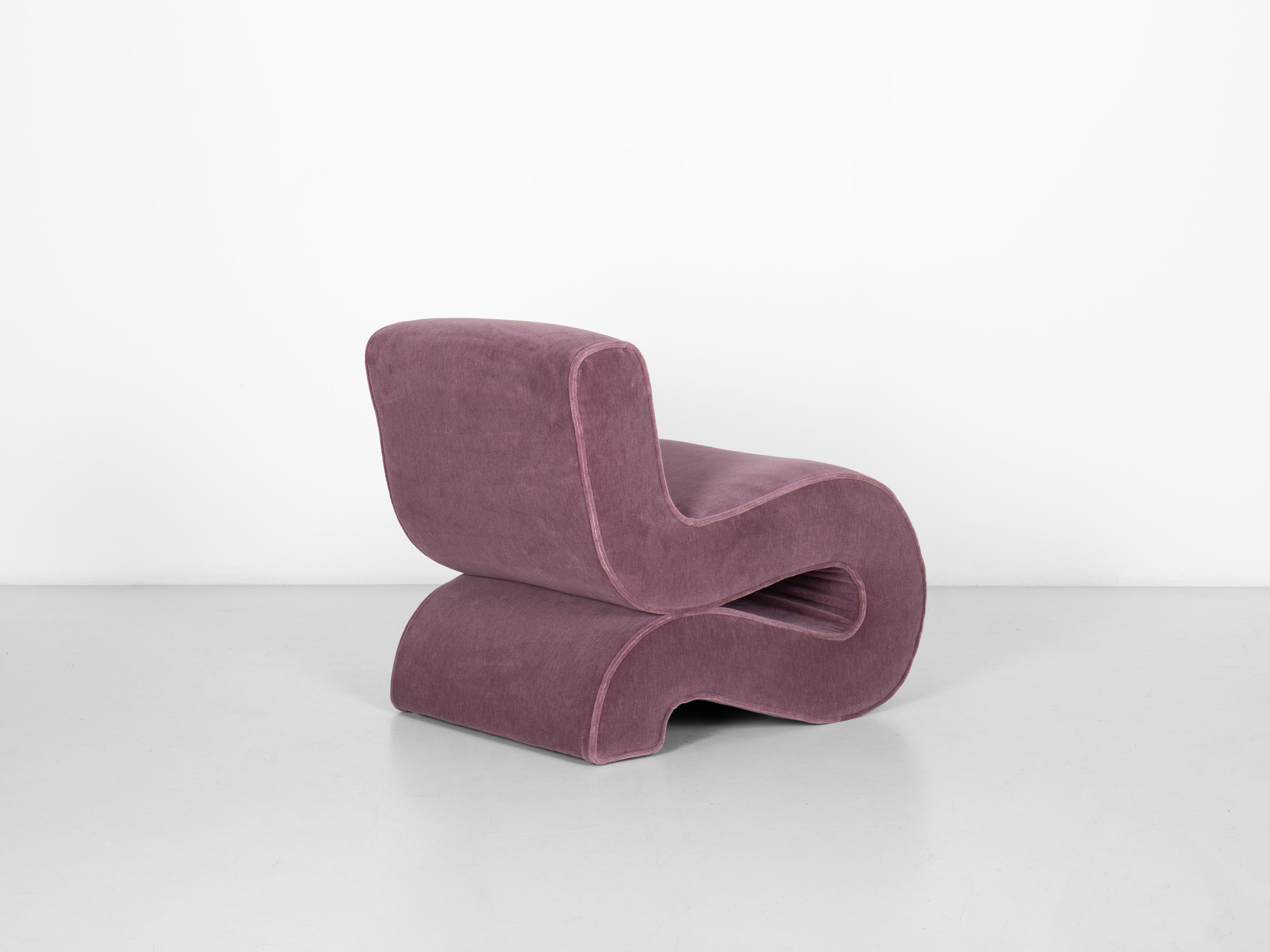 https://a.1stdibscdn.com/noodle-armchair-by-augusto-betti-paradisoterrestre-edition-for-sale-picture-4/f_84302/f_336995621740058881970/Noodle_Augusto_Betti_Paradisoterrestre_04_master.jpg