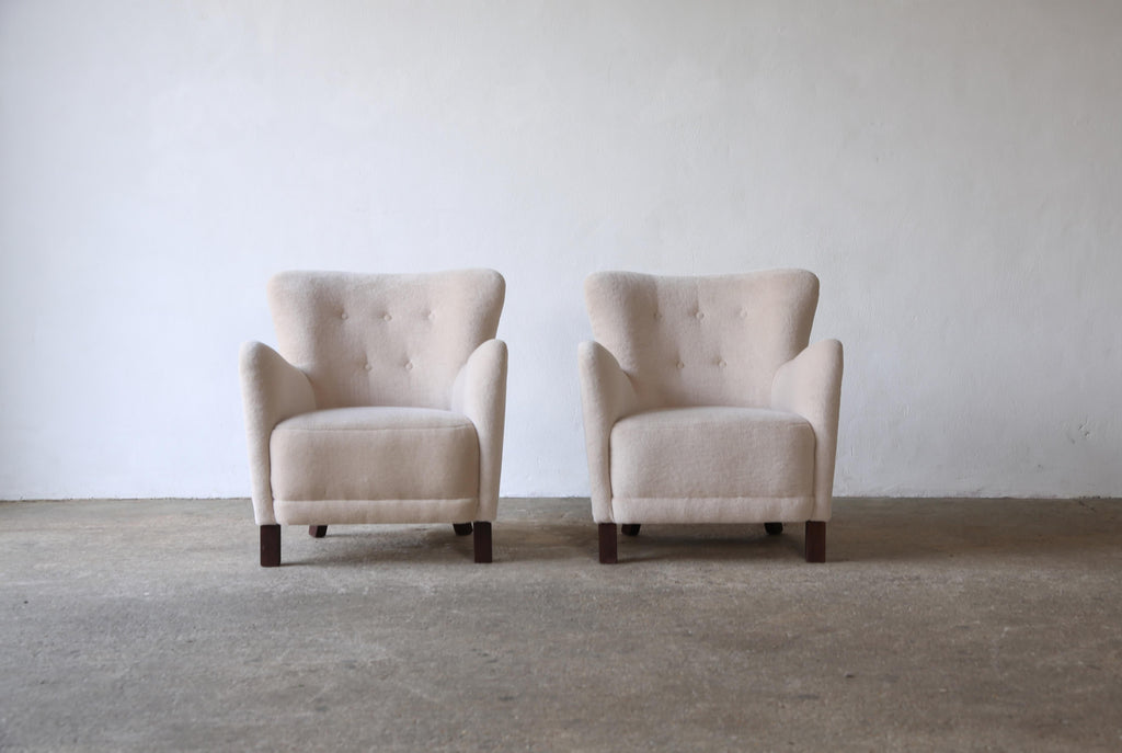 https://a.1stdibscdn.com/pair-of-armchairs-upholstered-in-pure-alpaca-for-sale-picture-7/f_22593/f_416430421727328992292/Nordic_Line_Armchairs_Stone_Alpaca_9_24_6_master.jpg