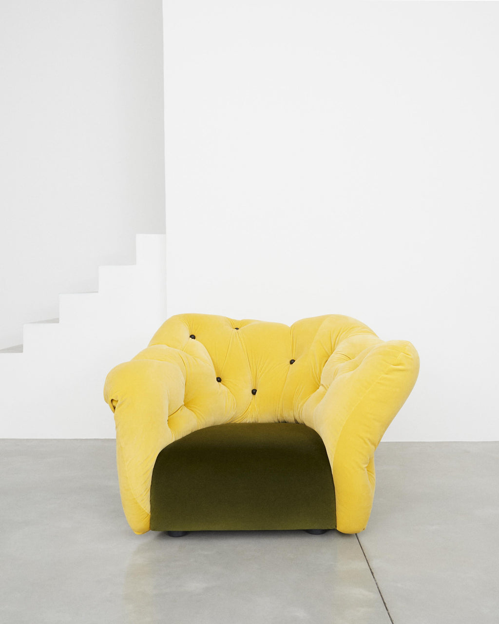 https://a.1stdibscdn.com/nubola-133-velvet-sofa-in-yellow-musk-by-gaetano-pesce-for-sale-picture-5/56838182/f_445314221744713863977/Nubola_133_Velvet_Sofa_in_Yellow_Musk_by_Gaetano_Pesce_5_master.jpg